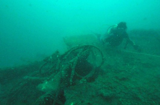 foto-pusat-arkeologi-nasional-repihan-hmas-perth-terancam-amblas